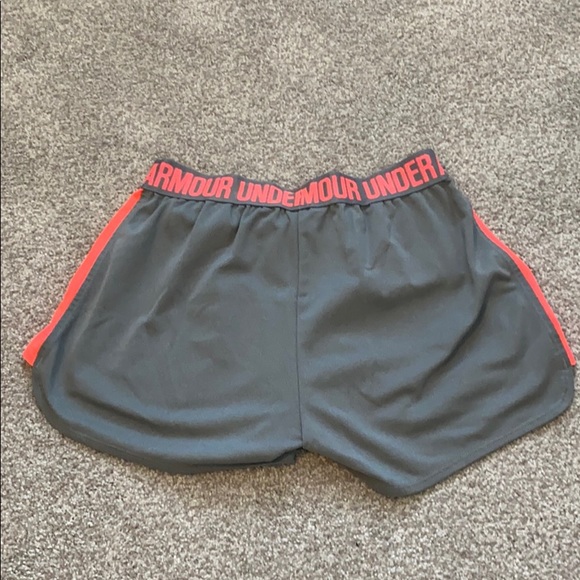 Under Armour shorts - Picture 2 of 3